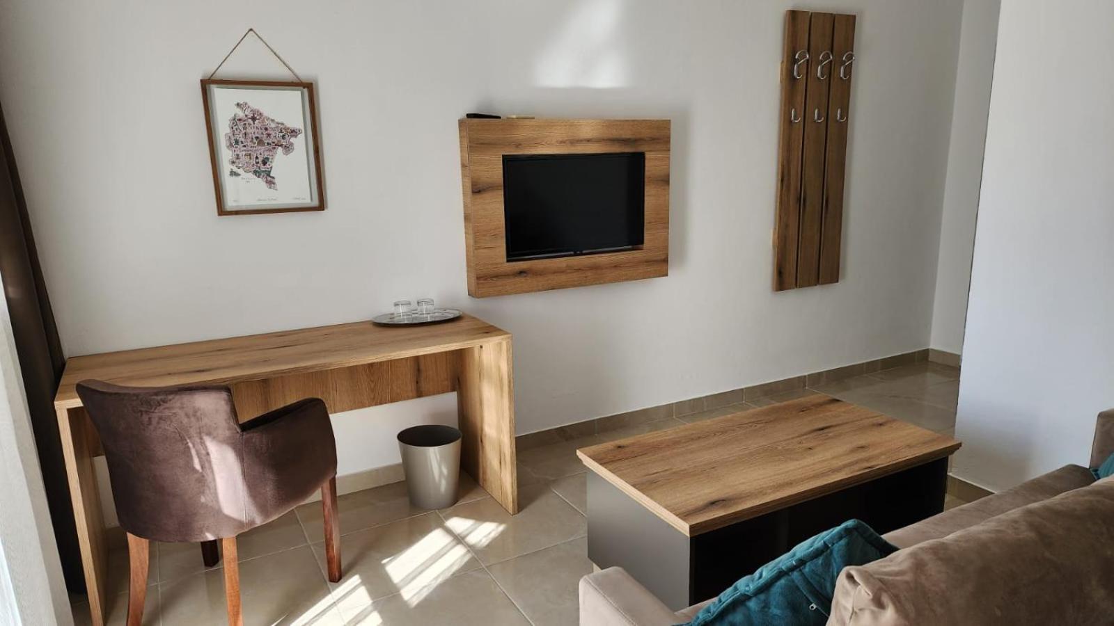 "House Muenster" Bed&Breakfast - Ulcinj 도니 스토이 객실 사진