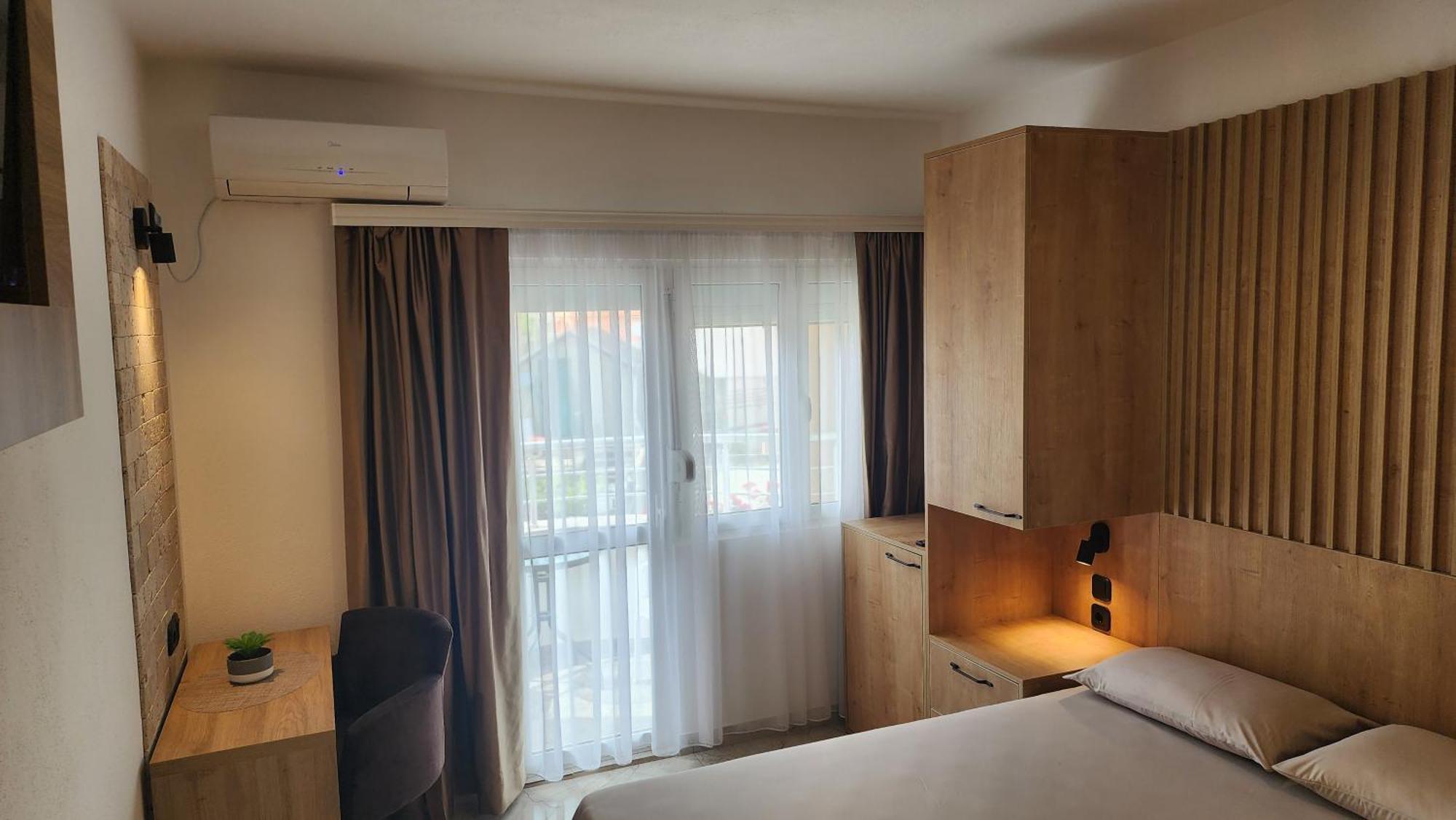 "House Muenster" Bed&Breakfast - Ulcinj 도니 스토이 객실 사진