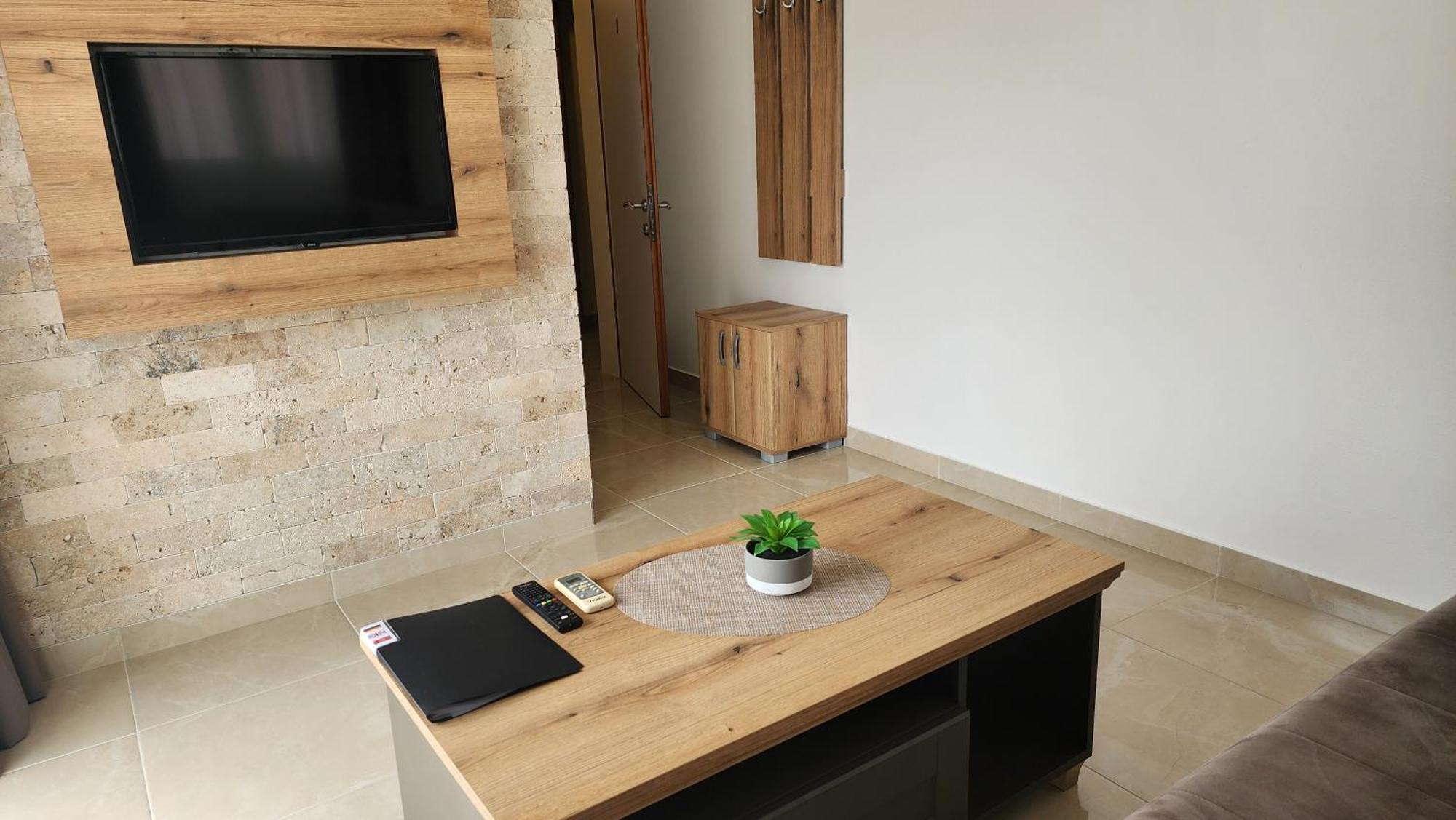"House Muenster" Bed&Breakfast - Ulcinj 도니 스토이 객실 사진