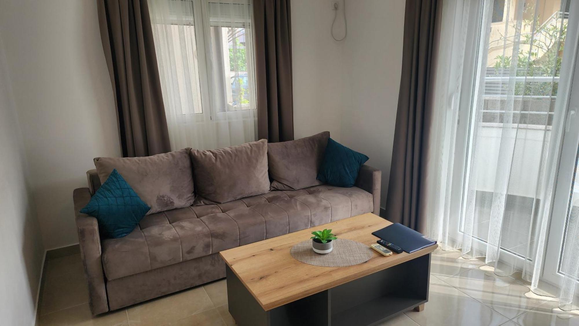 "House Muenster" Bed&Breakfast - Ulcinj 도니 스토이 객실 사진