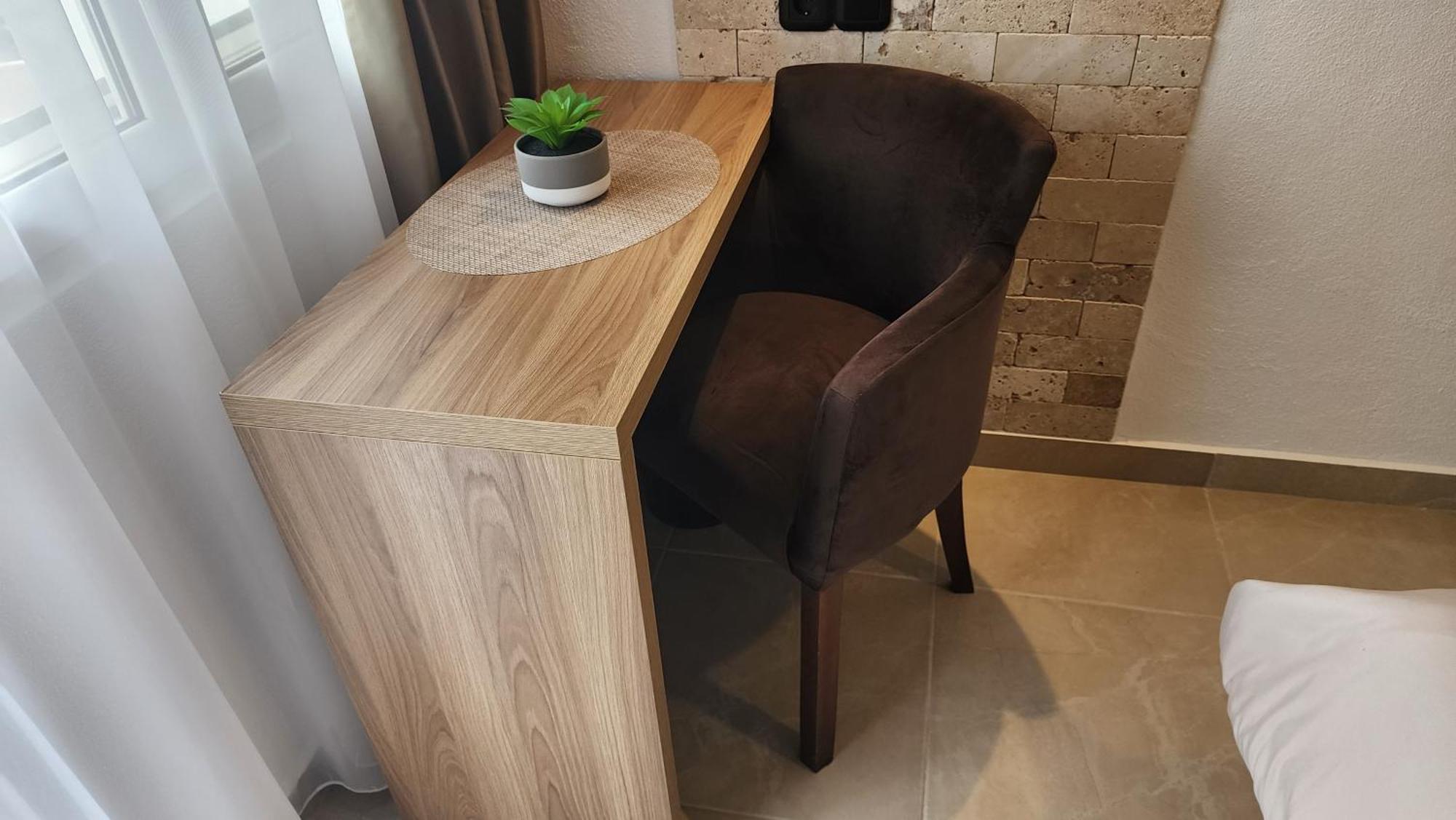 "House Muenster" Bed&Breakfast - Ulcinj 도니 스토이 객실 사진